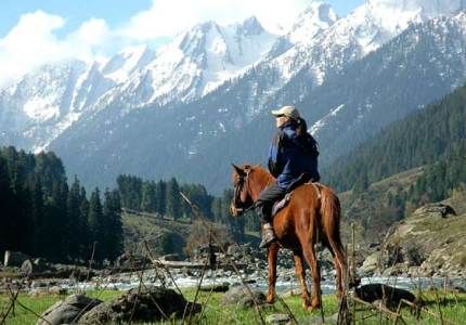 9-Days Kashmir Adventure: Jammu-Srinagar-Sonmarg-Pahalgam