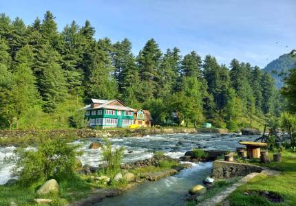 Patnitop & Srinagar Escape – 7 Days from Chandigarh